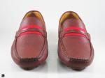 Stylish maroon loafers with honey button sole - 3